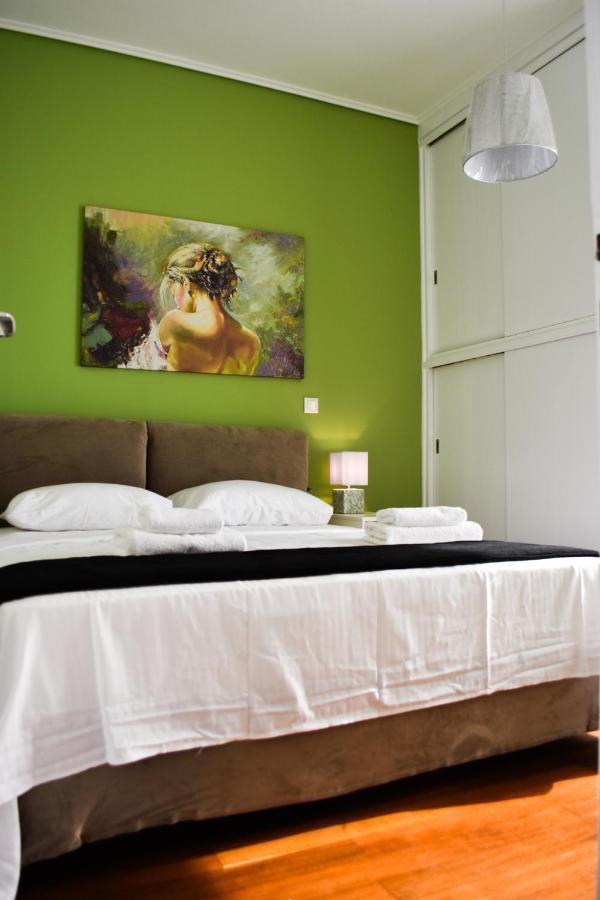 Βright Walled Designed Apt In Glyfada Center Ateny Zewnętrze zdjęcie