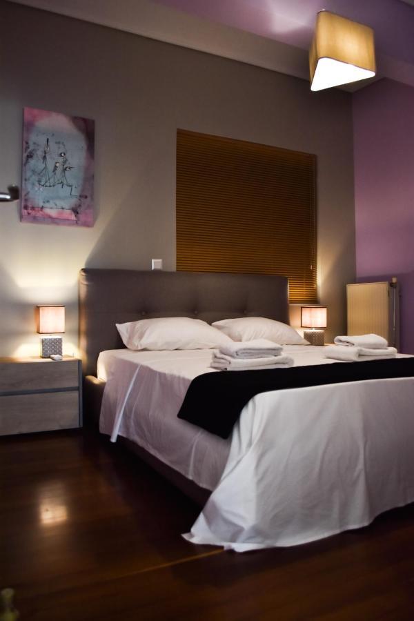 Βright Walled Designed Apt In Glyfada Center Ateny Zewnętrze zdjęcie