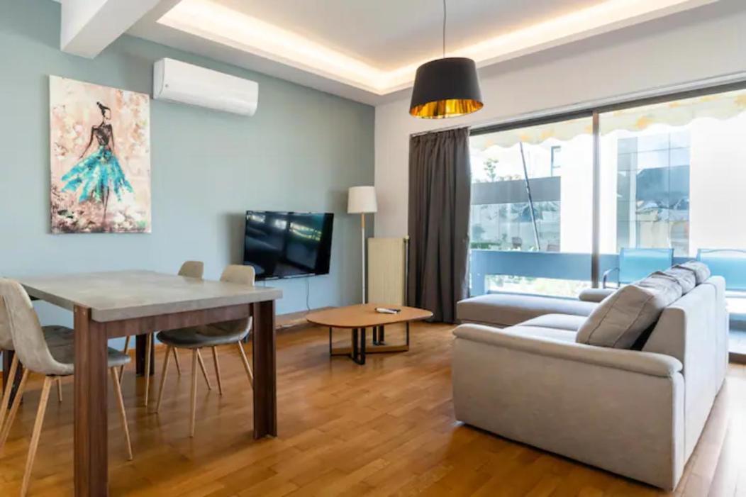Βright Walled Designed Apt In Glyfada Center Ateny Zewnętrze zdjęcie